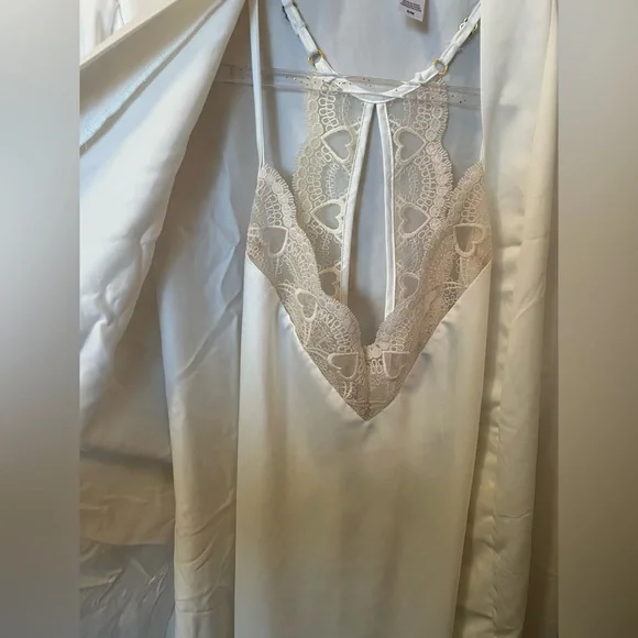 Flora by Flora  Nikrooz Kit Matte Chemise and Cover Up - Picture 5 of 9